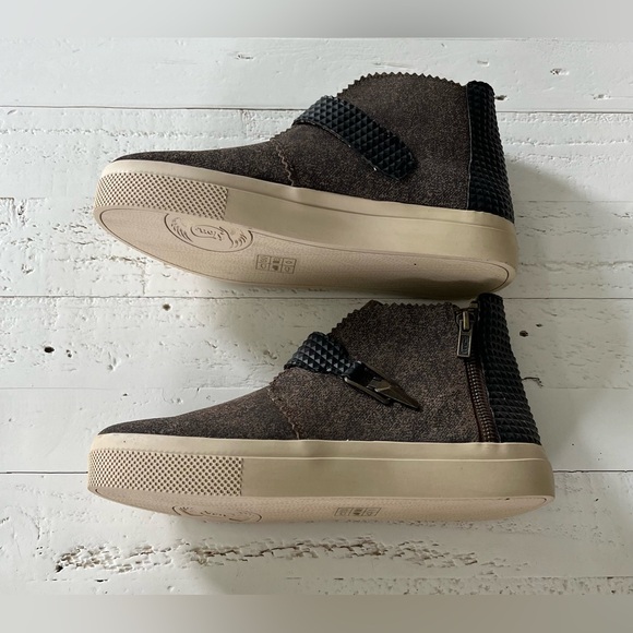 Von Dutch Adriana Vintage Grunge Punk Casual Sneakers Women's 8.5M New - Picture 6 of 8